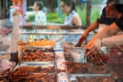 據(jù)熟食店老板透露鹵菜店生意不好很可能是這三個(gè)原因