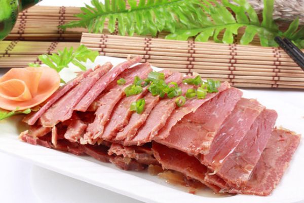 鹵驢肉